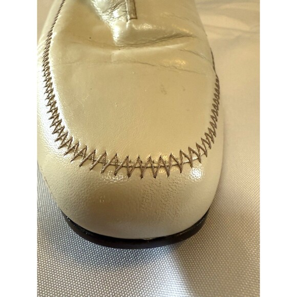 Munro American Womens Cream Color Slip On Flats Size 11M - Picture 12 of 16